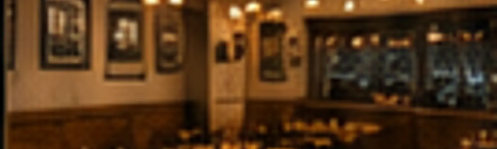 Kavurmacı Celal Usta’nın ahşap masalı, nostaljik salonu